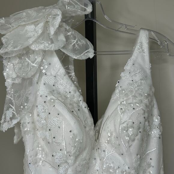 Mac Duggal 79337 MIDI Dress-size‎ 4-white floral high embellished rosette v neck - Picture 10 of 10